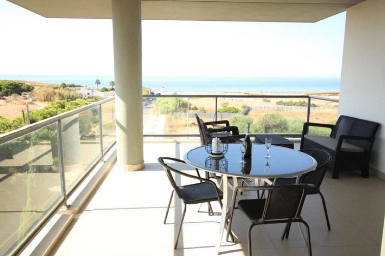 Apartamentos Cavalo Preto Beach Resort Quarteira Luaran gambar