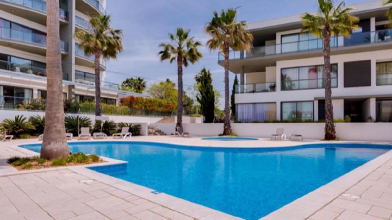 Apartamentos Cavalo Preto Beach Resort Quarteira Luaran gambar